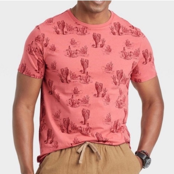 Men’s Goodfellow Cactus T-shirt Sz Large EUC Two different shades of Red - Picture 1 of 6